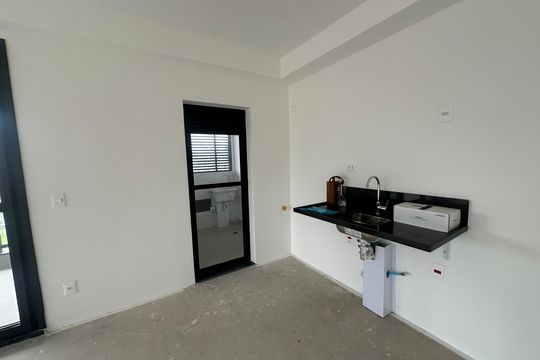 Cozinha de apartamento à venda com 2 quartos, 107m² em Alphaville Empresarial, Barueri