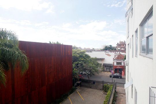 Quarto 1 Vista de apartamento para alugar com 3 quartos, 70m² em Floresta, Porto Alegre