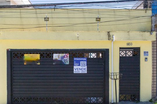 Fachada de casa à venda com 3 quartos, 150m² em Centro, Diadema