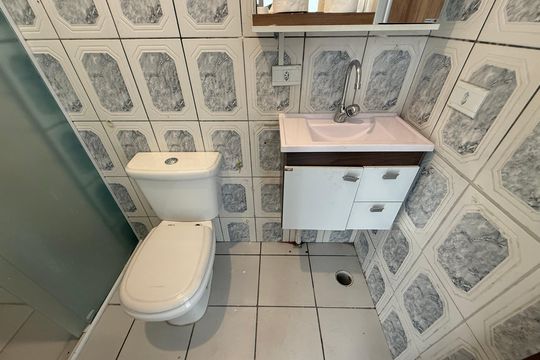 Banheiro de apartamento à venda com 2 quartos, 53m² em Sé, São Paulo