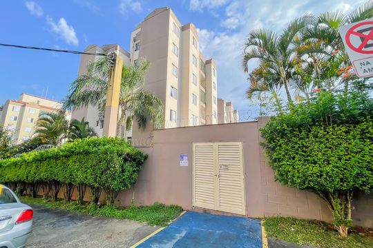 Fachada de apartamento para alugar com 2 quartos, 57m² em Bandeiras, Osasco