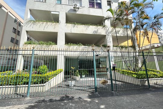 Fachada de apartamento à venda com 2 quartos, 69m² em Lins de Vasconcelos, Rio de Janeiro