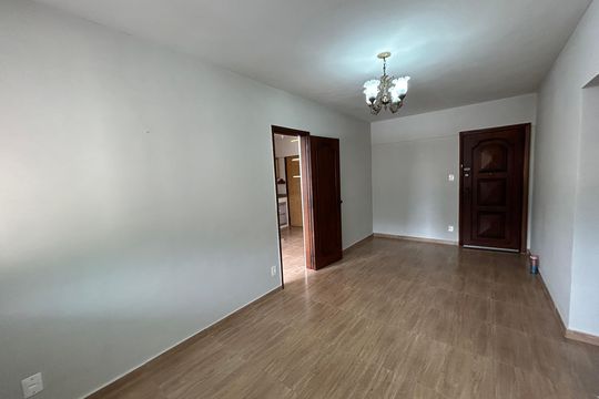 Sala de apartamento à venda com 2 quartos, 69m² em Lins de Vasconcelos, Rio de Janeiro