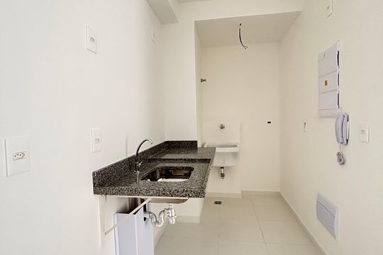 Cozinha de apartamento para alugar com 2 quartos, 42m² em Campo Belo, São Paulo