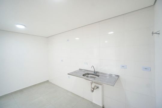 Cozinha de kitnet/studio à venda com 1 quarto, 27m² em Vila Carrão, São Paulo