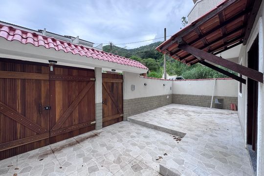 Área externa de casa à venda com 4 quartos, 200m² em Vargem Grande, Rio de Janeiro