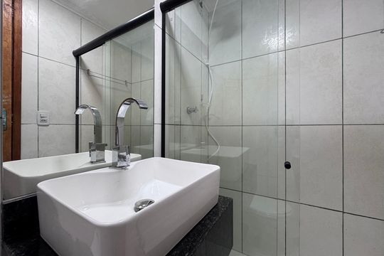Suíte 1 - Banheiro de casa à venda com 4 quartos, 200m² em Vargem Grande, Rio de Janeiro
