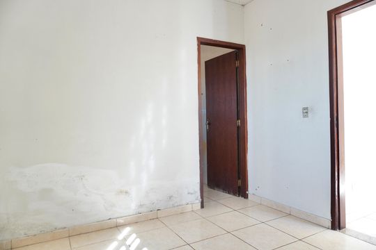 Suíte (Apartamento) de casa à venda com 6 quartos, 250m² em Ipê, Belo Horizonte
