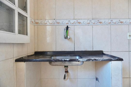 Cozinha (Apartamento) de casa à venda com 6 quartos, 250m² em Ipê, Belo Horizonte