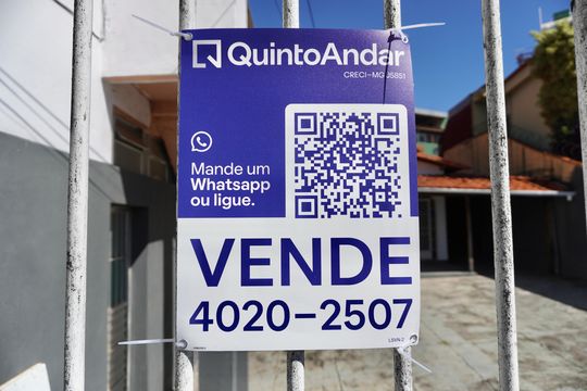 Instalação de Placa 5A- Foto 2 de casa à venda com 6 quartos, 250m² em Ipê, Belo Horizonte