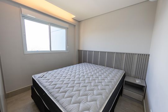 Quarto de apartamento à venda com 1 quarto, 45m² em Vila Nilva, Barueri