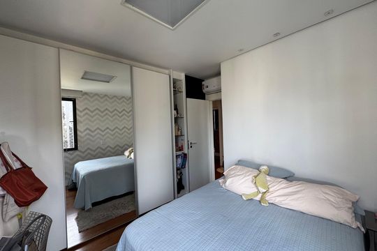 Apartamento à venda com 4 quartos, 197m² em Funcionários, Belo Horizonte
