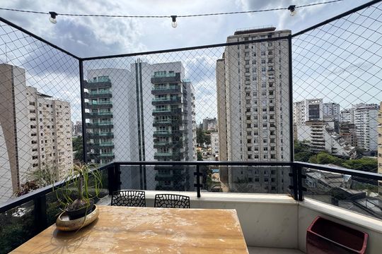 Apartamento à venda com 4 quartos, 197m² em Funcionários, Belo Horizonte