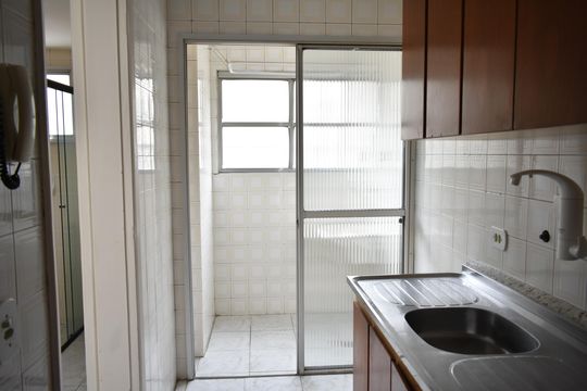 Cozinha de apartamento para alugar com 1 quarto, 40m² em São Judas, São Paulo