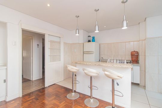 Cozinha e Área de Serviço de apartamento para alugar com 1 quarto, 65m² em Centro Histórico, Porto Alegre