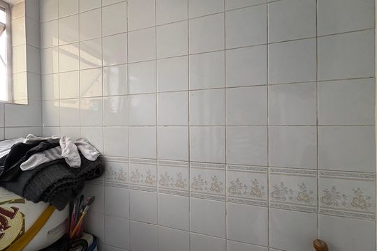 Banheiro de serviço de apartamento à venda com 2 quartos, 50m² em Parque Sao Luis, São Paulo