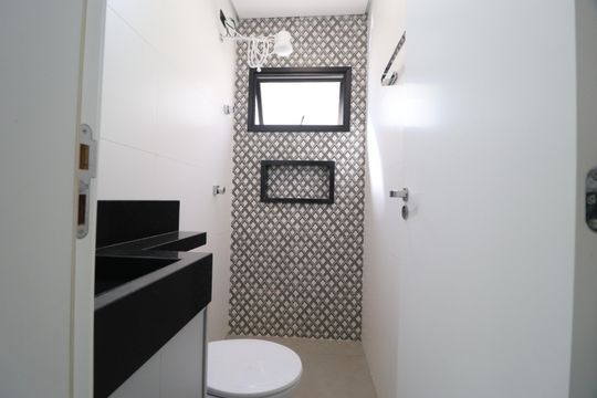 Banheiro Social de apartamento para alugar com 3 quartos, 57m² em Umuarama, Uberlândia