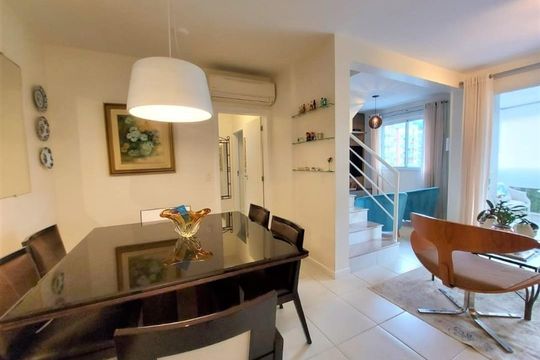 Sala de apartamento para alugar com 4 quartos, 166m² em Trindade, Florianópolis