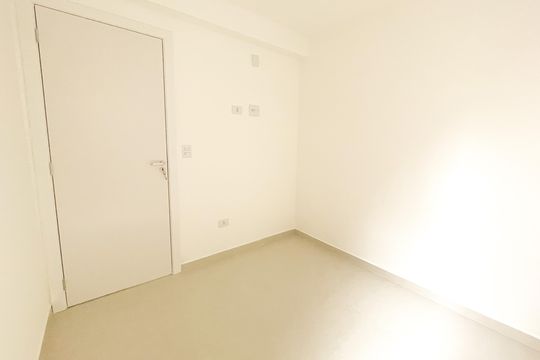 Quarto 2 de apartamento à venda com 2 quartos, 42m² em Parque Sao Domingos, São Paulo