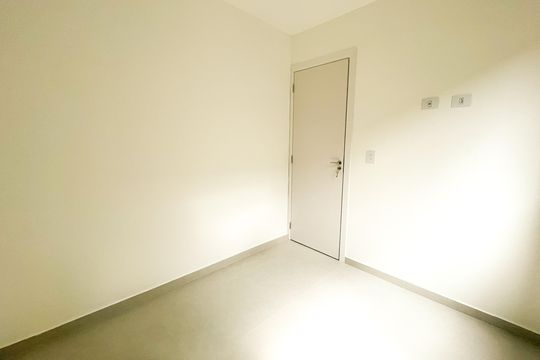 Quarto 1 de apartamento à venda com 2 quartos, 42m² em Parque Sao Domingos, São Paulo