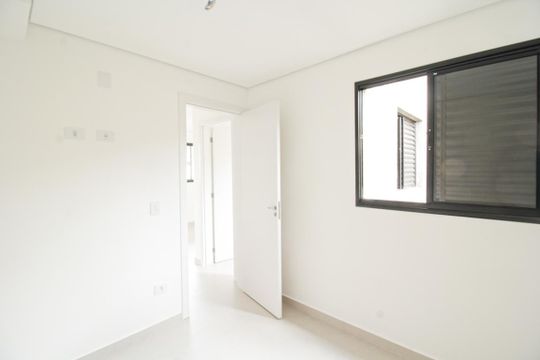 Quarto 2 de apartamento à venda com 2 quartos, 42m² em Parque Sao Domingos, São Paulo