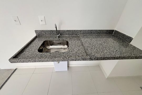 Cozinha de apartamento para alugar com 2 quartos, 42m² em Campo Belo, São Paulo