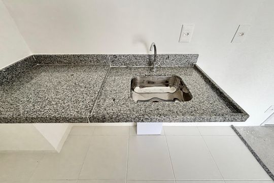 Cozinha de apartamento para alugar com 2 quartos, 42m² em Campo Belo, São Paulo