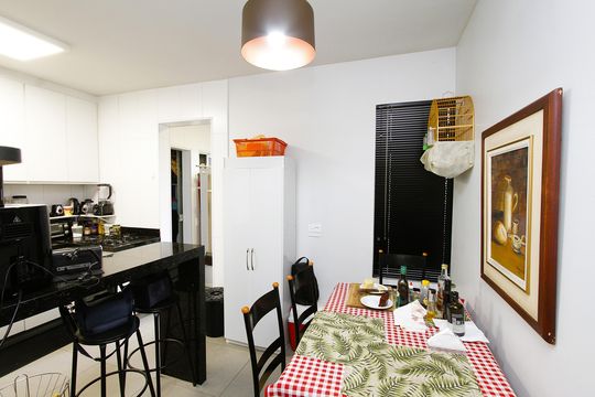 Cozinha de apartamento à venda com 3 quartos, 109m² em Conjunto California, Belo Horizonte