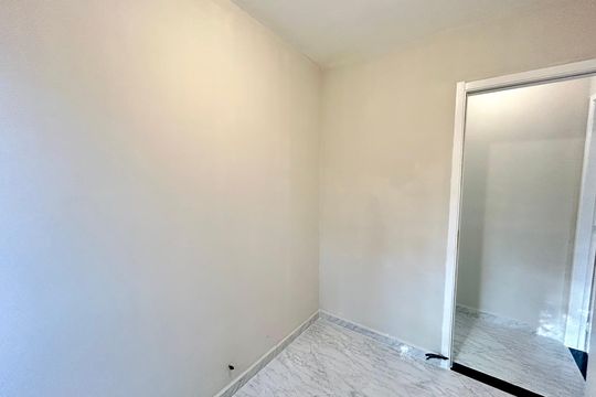 Quarto 1 de apartamento à venda com 3 quartos, 58m² em Jardim Cocaia, Guarulhos