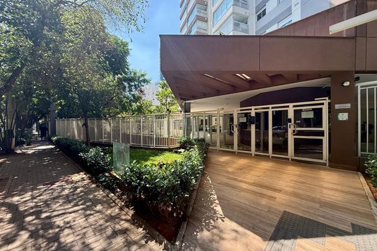 Fachada  de apartamento à venda com 2 quartos, 64m² em Jardim Prudência, São Paulo