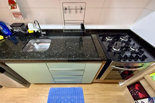 Cozinha  de apartamento à venda com 2 quartos, 64m² em Jardim Prudência, São Paulo