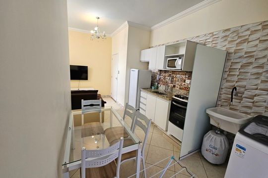 Cozinha de apartamento para alugar com 1 quarto, 45m² em Centro, Taubaté