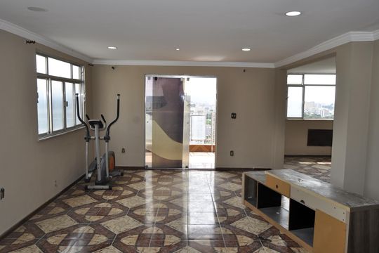 Apartamento à venda com 5 quartos, 700m² em Água Santa, Rio de Janeiro