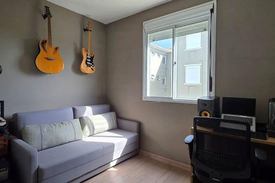 Quarto de apartamento à venda com 2 quartos, 53m² em Humaitá, Porto Alegre