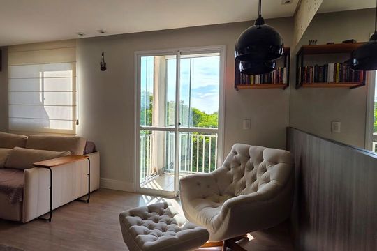 Sala de apartamento à venda com 2 quartos, 53m² em Humaitá, Porto Alegre