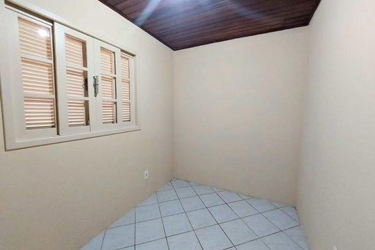 Quarto de casa para alugar com 2 quartos, 55m² em Morro das Pedras, Florianópolis