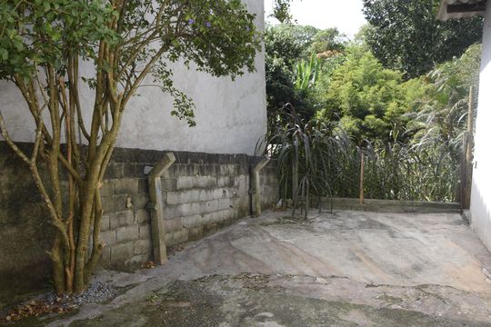 Quintal de casa para alugar com 2 quartos, 250m² em Jardim Novo Embu, Embu das Artes