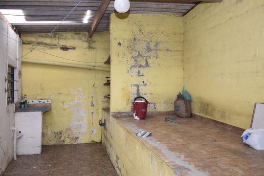 Lavanderia de casa para alugar com 2 quartos, 250m² em Jardim Novo Embu, Embu das Artes