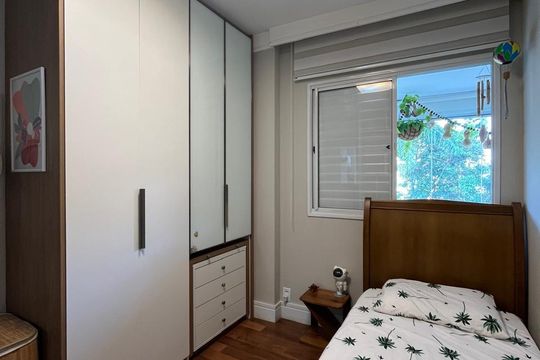 Quarto de apartamento à venda com 3 quartos, 90m² em Jardim Ester, São Paulo