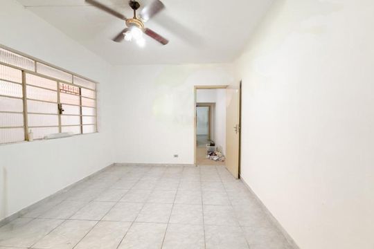 Casa à venda com 2 quartos, 142m² em Jardim Pedreira, São Paulo