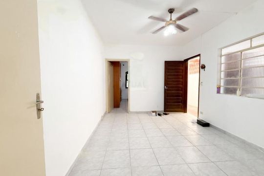 Casa à venda com 2 quartos, 142m² em Jardim Pedreira, São Paulo