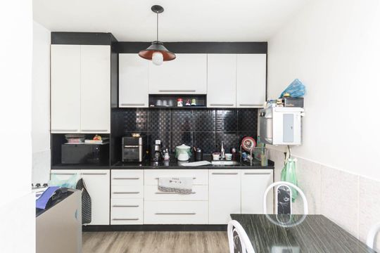 Cozinha de casa à venda com 2 quartos, 100m² em Grajaú, Rio de Janeiro