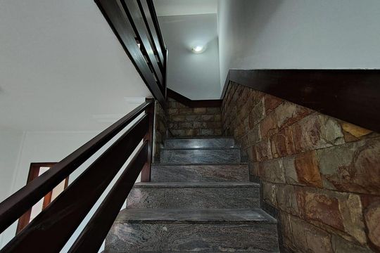 Casa à venda com 4 quartos, 360m² em Santa Terezinha, Belo Horizonte