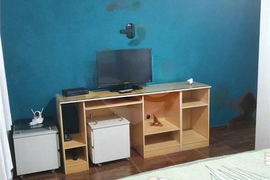 Casa à venda com 3 quartos, 126m² em Jardim Cliper, São Paulo