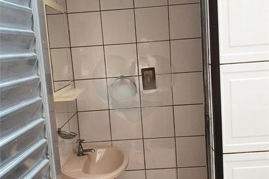 Casa à venda com 3 quartos, 126m² em Jardim Cliper, São Paulo