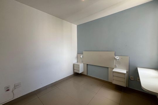 Apartamento à venda com 2 quartos, 60m² em Planalto, Belo Horizonte