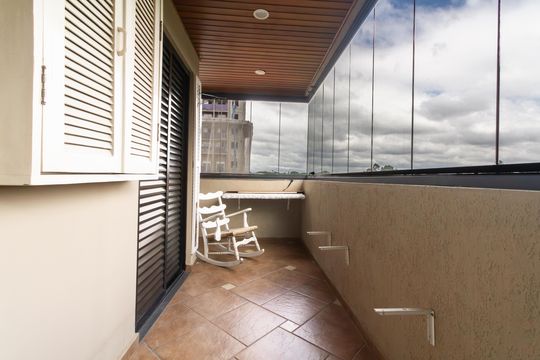 Sacada de apartamento à venda com 3 quartos, 117m² em Vila Congonhas, São Paulo