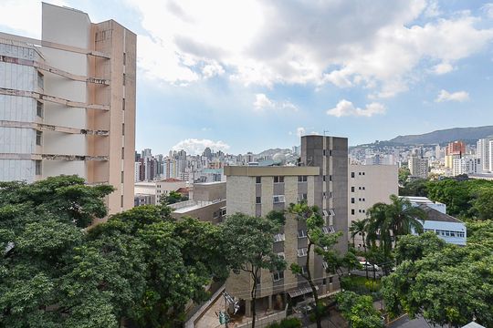 Vista de apartamento à venda com 4 quartos, 200m² em São Pedro, Belo Horizonte