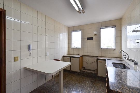 Cozinha de apartamento à venda com 4 quartos, 200m² em São Pedro, Belo Horizonte