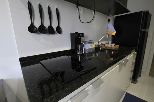Cozinha de apartamento para alugar com 1 quarto, 21m² em Ipiranga, São Paulo
